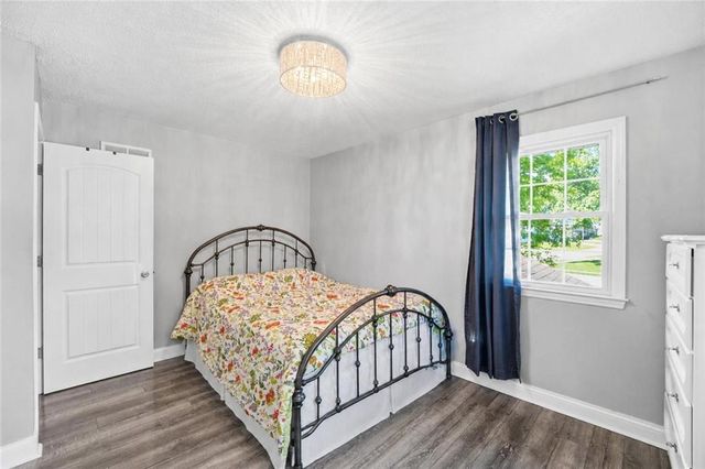 5107 N Highland Avenue, Kansas City, MO 64118