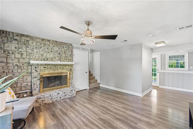5107 N Highland Avenue, Kansas City, MO 64118
