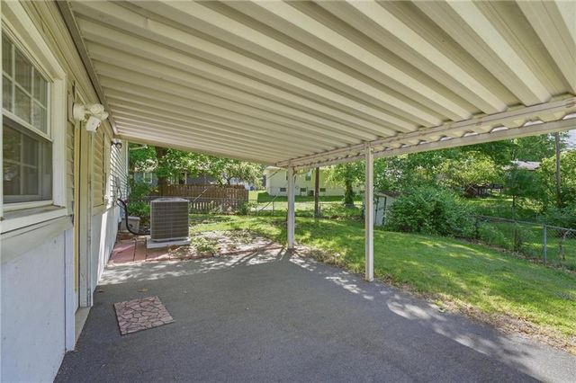 5107 N Highland Avenue, Kansas City, MO 64118