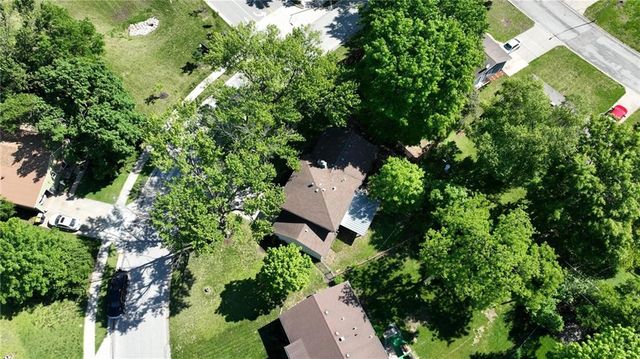 5107 N Highland Avenue, Kansas City, MO 64118