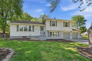5107 N Highland Avenue, Kansas City, MO 64118