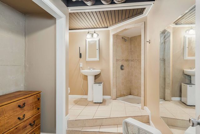 1945 Golden Mountain Rd, Sparta, TN 38583