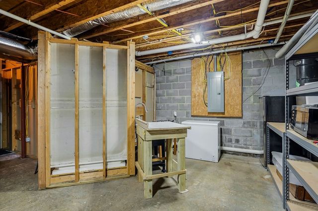 1945 Golden Mountain Rd, Sparta, TN 38583