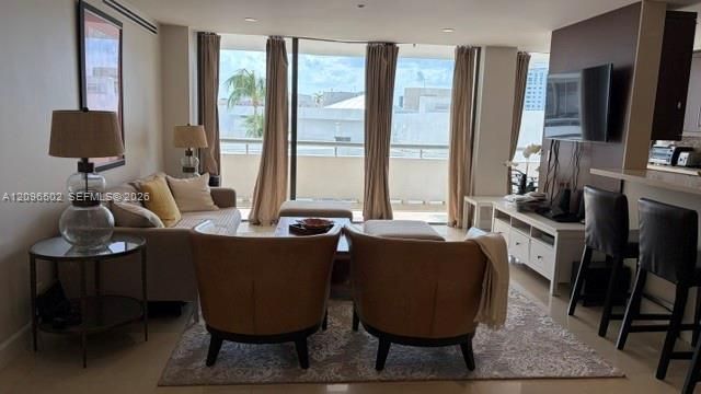 19707 Turnberry Way 4L, Aventura, FL 33180