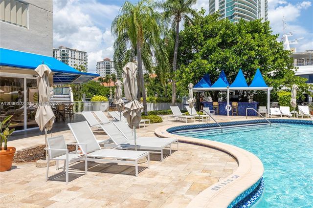 19707 Turnberry Way 4L, Aventura, FL 33180