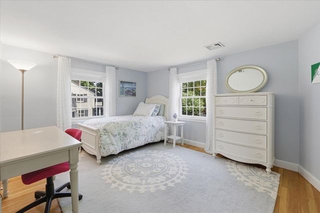 42 Birchtree Dr, Westwood, MA 02090
