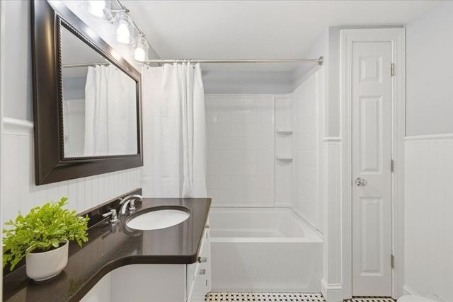 42 Birchtree Dr, Westwood, MA 02090
