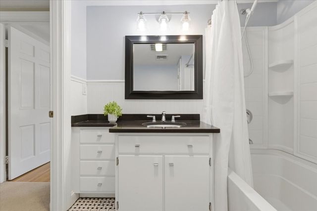 42 Birchtree Dr, Westwood, MA 02090