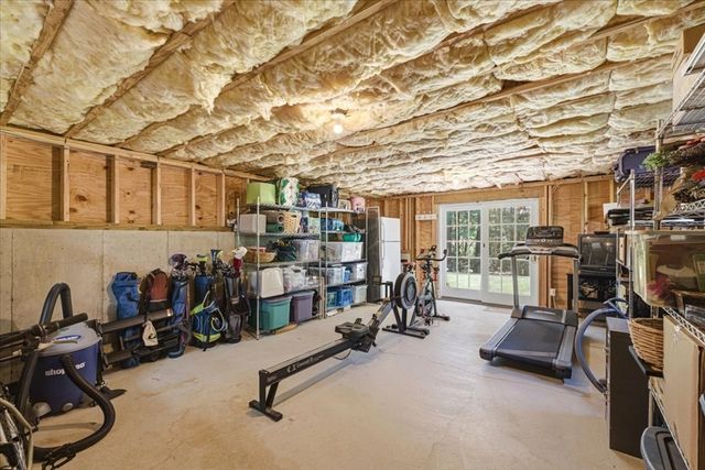 42 Birchtree Dr, Westwood, MA 02090