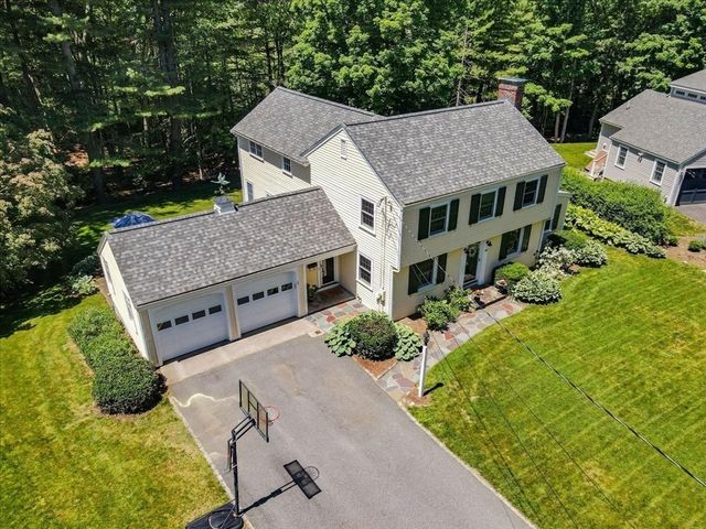 42 Birchtree Dr, Westwood, MA 02090