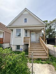 6914 S Winchester Avenue, Chicago, IL 60636