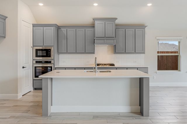 1028 Snowy Owl Drive, Alvarado, TX 76009