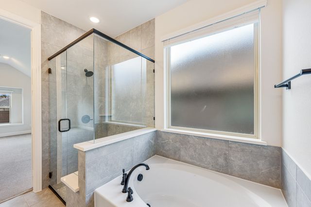 1028 Snowy Owl Drive, Alvarado, TX 76009