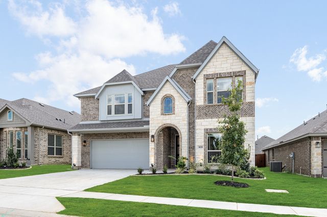 1028 Snowy Owl Drive, Alvarado, TX 76009
