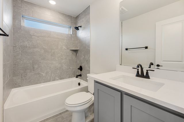 1028 Snowy Owl Drive, Alvarado, TX 76009