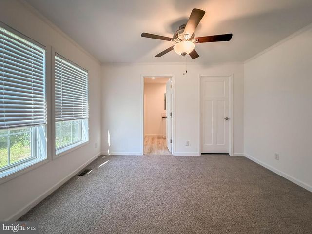209 JOHNSON DR, Fairless Hills, PA 19030