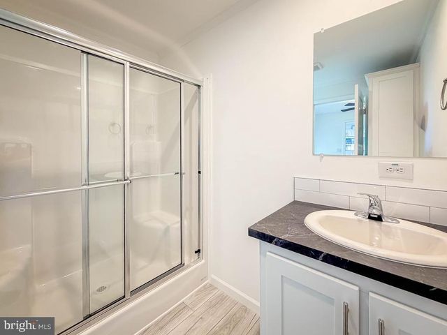 209 JOHNSON DR, Fairless Hills, PA 19030