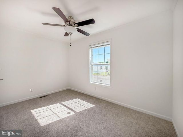 209 JOHNSON DR, Fairless Hills, PA 19030