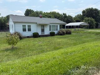 130 Ivanhoe Lane, Statesville, NC 28625