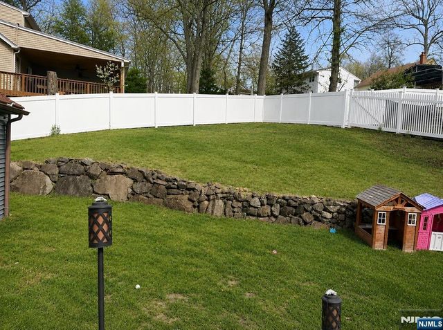 75 Lake Trail, Wayne, NJ 07470