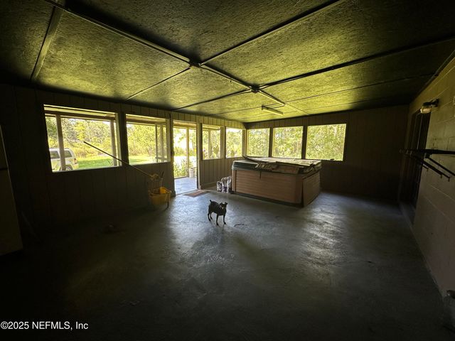 8657 PINE PARK Drive, Jacksonville, FL 32219