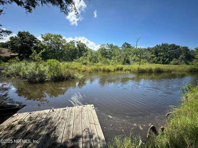 8657 PINE PARK Drive, Jacksonville, FL 32219
