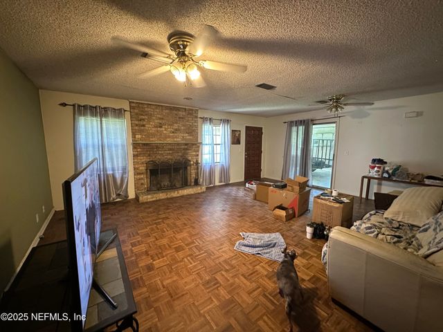 8657 PINE PARK Drive, Jacksonville, FL 32219