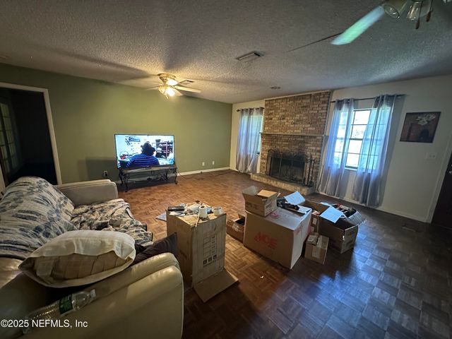 8657 PINE PARK Drive, Jacksonville, FL 32219