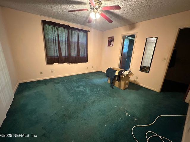 8657 PINE PARK Drive, Jacksonville, FL 32219