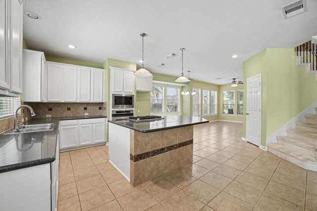 17303 Village Breeze Drive, Tomball, TX 77377