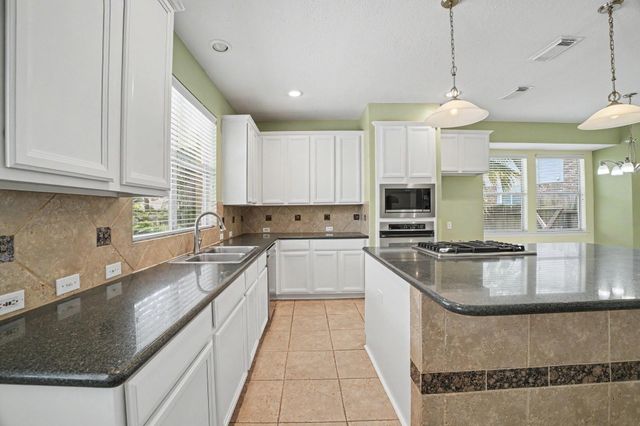17303 Village Breeze Drive, Tomball, TX 77377