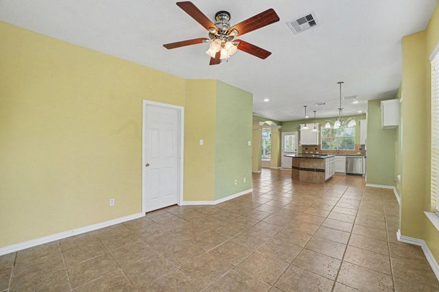 17303 Village Breeze Drive, Tomball, TX 77377