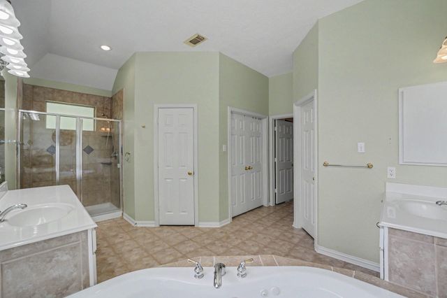 17303 Village Breeze Drive, Tomball, TX 77377