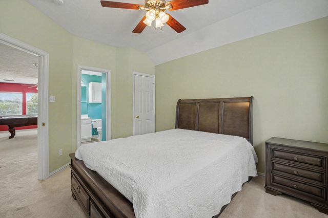 17303 Village Breeze Drive, Tomball, TX 77377