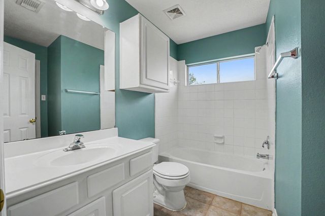 17303 Village Breeze Drive, Tomball, TX 77377