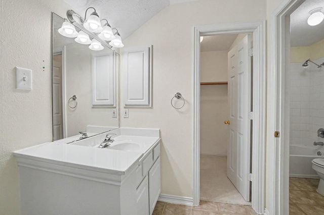 17303 Village Breeze Drive, Tomball, TX 77377