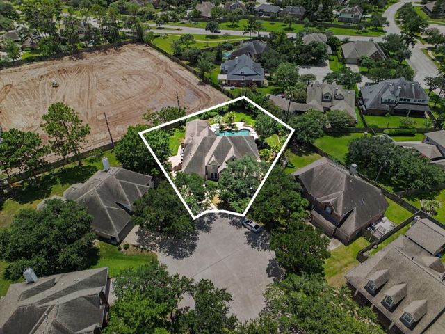 17303 Village Breeze Drive, Tomball, TX 77377