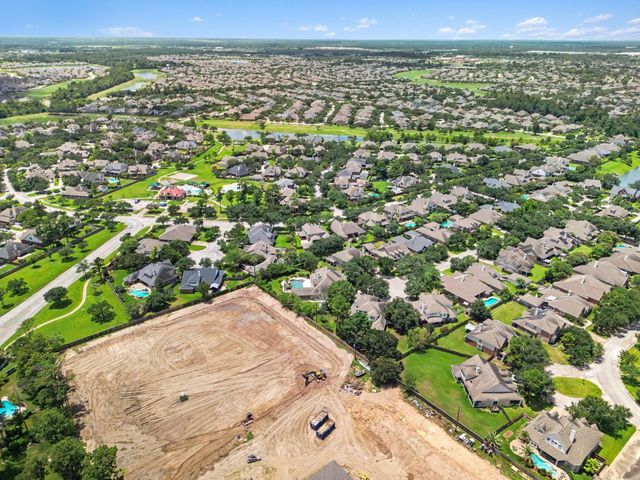 17303 Village Breeze Drive, Tomball, TX 77377