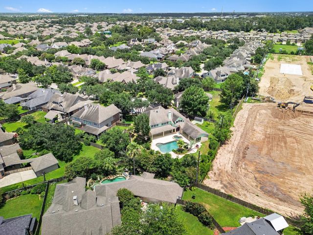 17303 Village Breeze Drive, Tomball, TX 77377