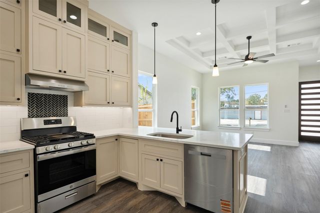 802.5 N Needmore Street, Athens, TX 75751