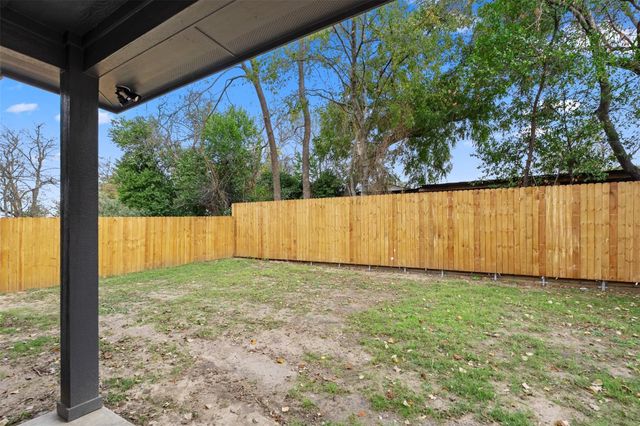802.5 N Needmore Street, Athens, TX 75751