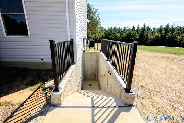 4805 Indian Creek Rd, Mineral, VA 23117