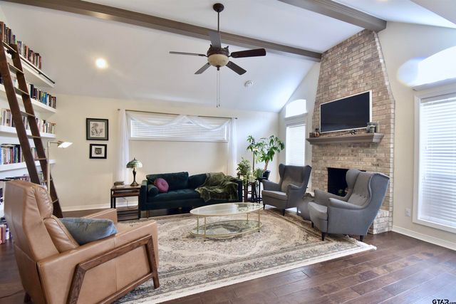 1406 Kingspark Dr, Tyler, TX 75703