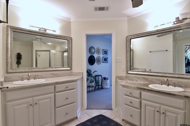 1406 Kingspark Dr, Tyler, TX 75703