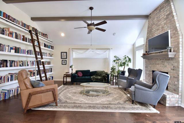 1406 Kingspark Dr, Tyler, TX 75703