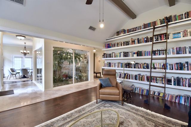 1406 Kingspark Dr, Tyler, TX 75703