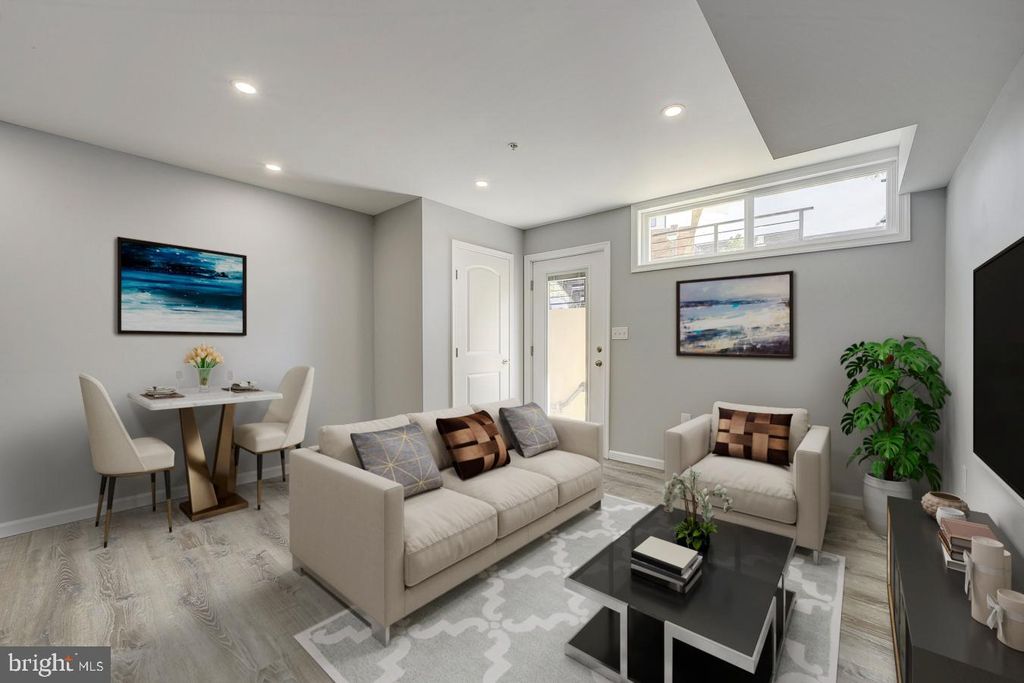 832 19TH ST NE #A, Washington, DC 20002