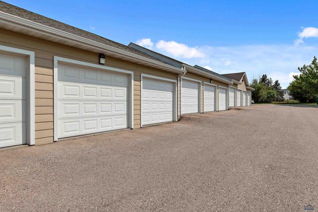756 EARLEEN ST, Rapid City, SD 57701