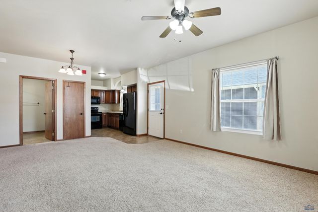 756 EARLEEN ST, Rapid City, SD 57701