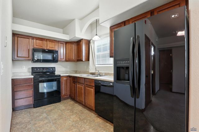 756 EARLEEN ST, Rapid City, SD 57701